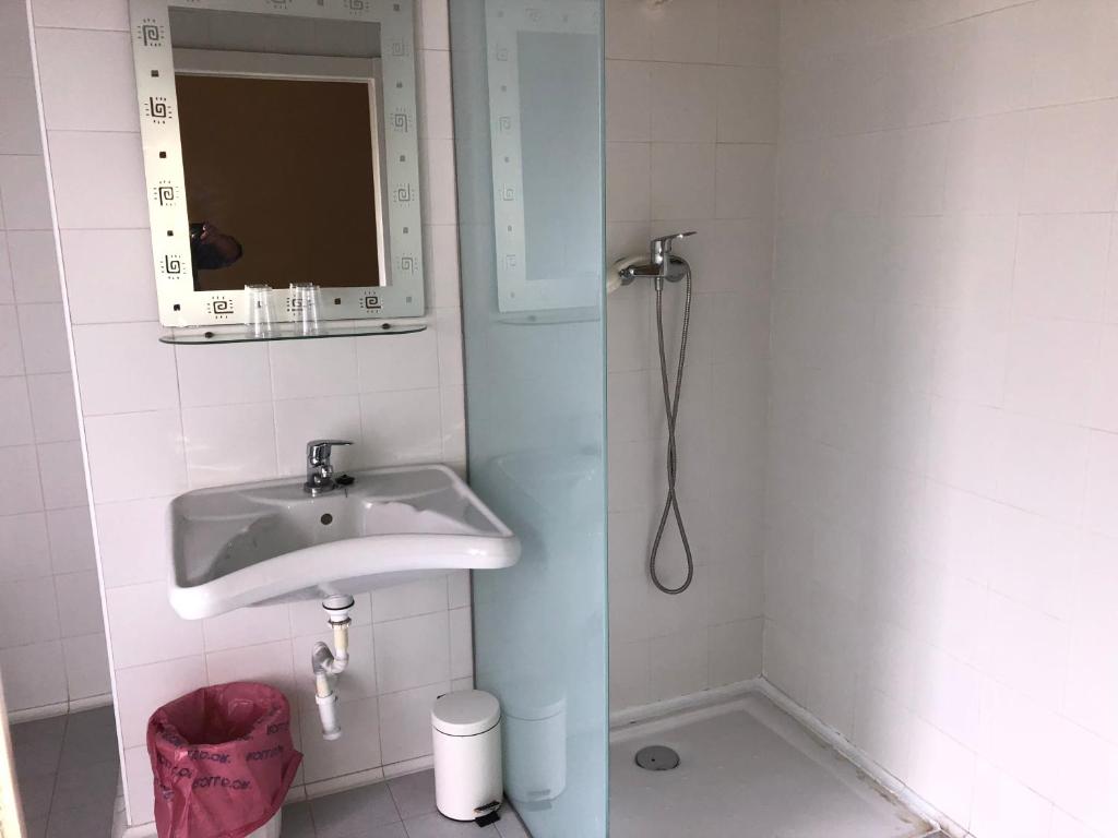Pensión Basagoiti - Single Room - Disability Access
