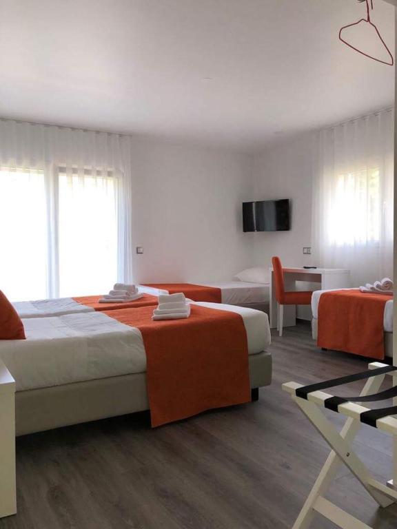 PinoyHouse Fatima - Standard Quadruple Room