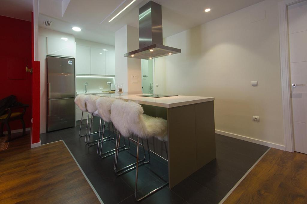 A kitchen or kitchenette at Total Valencia Elegance