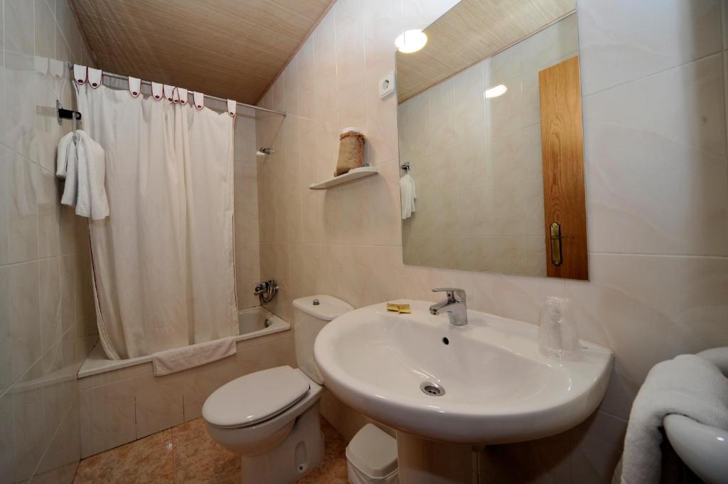 Hostal Vall DAneu by Arcas & Sambola, Esterri dÀneu ...