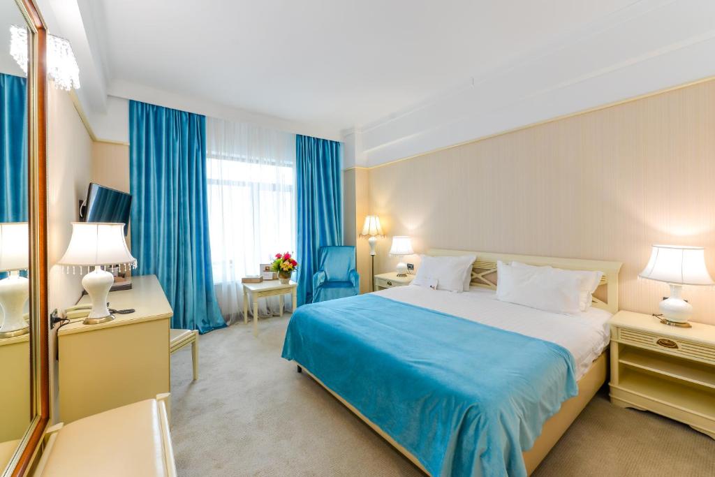 Phoenicia Grand Hotel - Resim 8