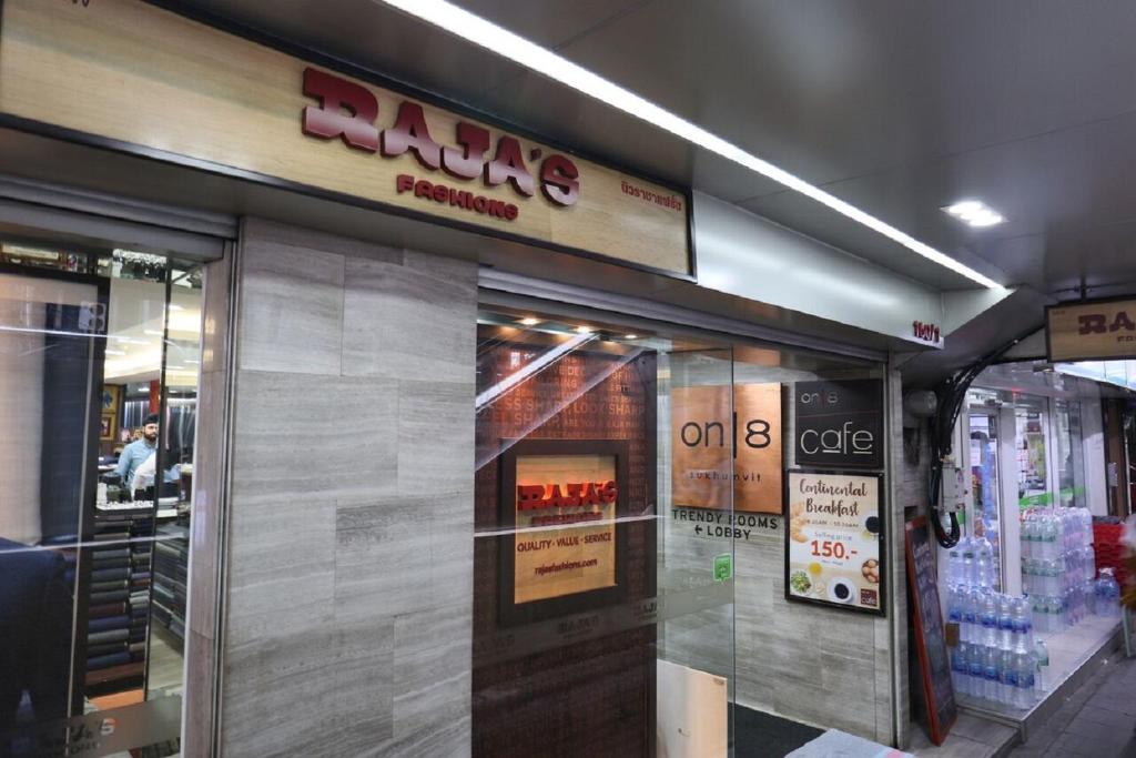 On 8 Sukhumvit Nana Bangkok by Compass Hospitality - Resim 23