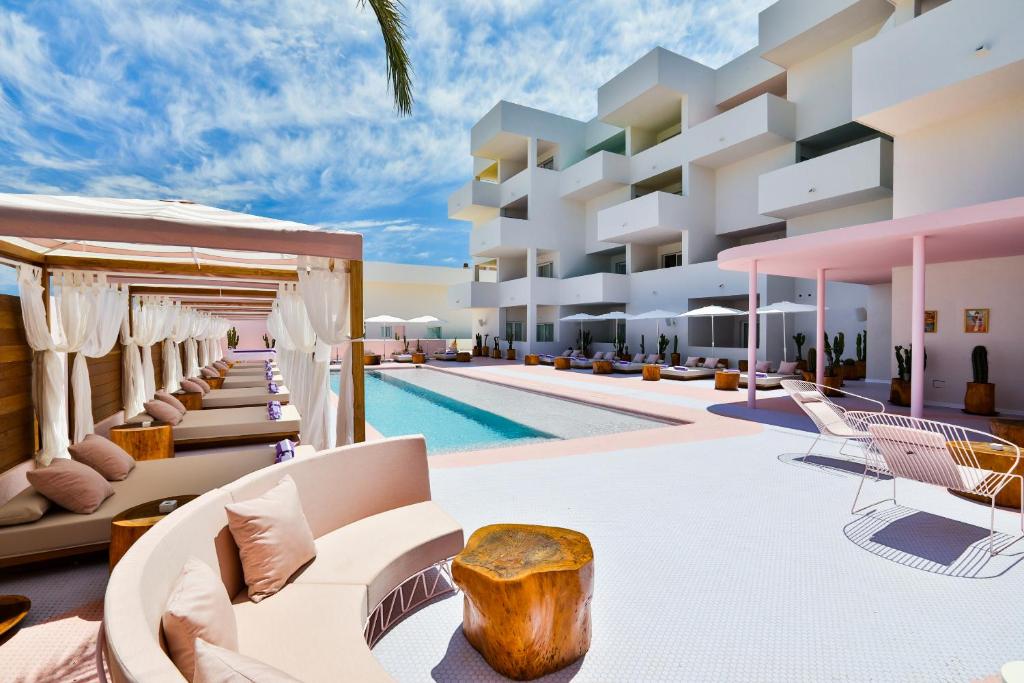 Paradiso Ibiza Art Hotel - Adults Only, Bahía de San Antonio ...