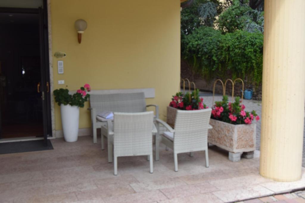 Patio alebo iná vonkajšia časť ubytovania Hotel Roma