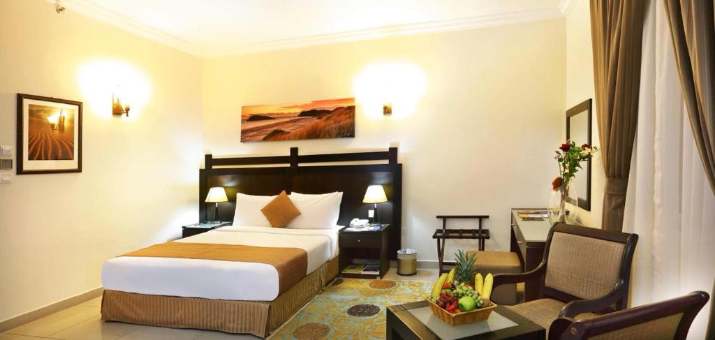 REST NIGHT HOTEL SUITES AL HAMRA