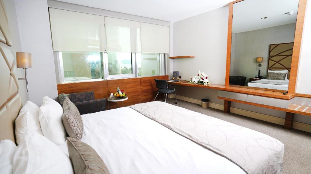 Cevahir Hotel Istanbul Asia - Überlegener Doppelzimmer Mit Teilweise Meerblick