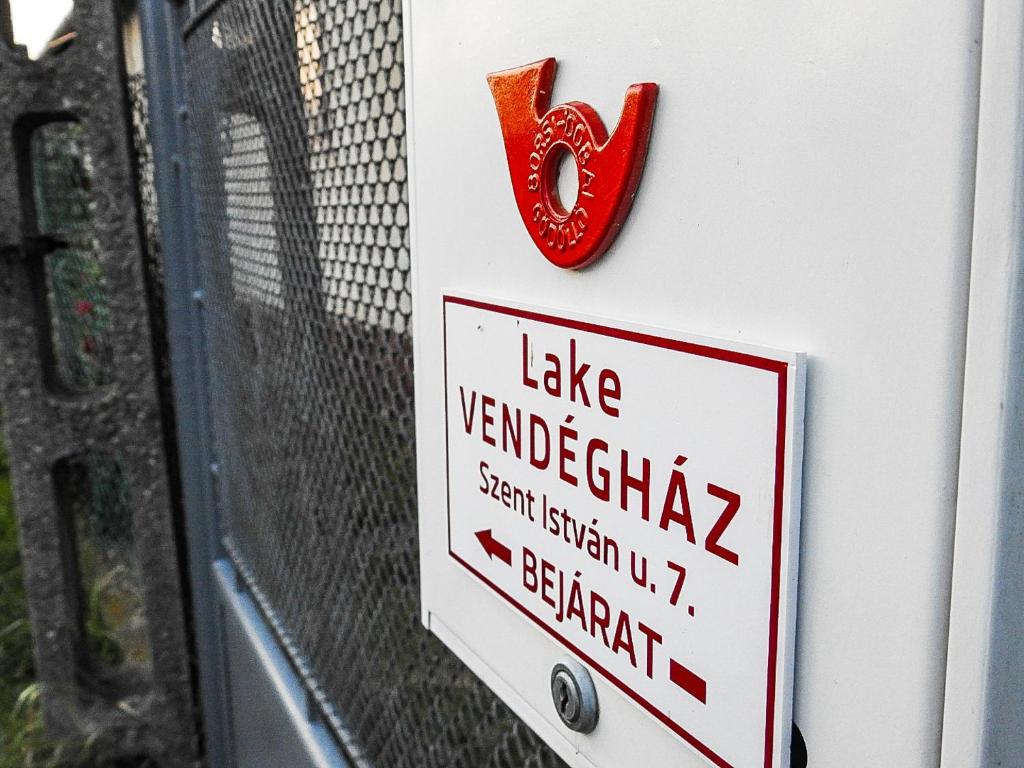 Certifikát, hodnocení, plakát nebo jiný dokument vystavený v ubytování Lake Vendégház