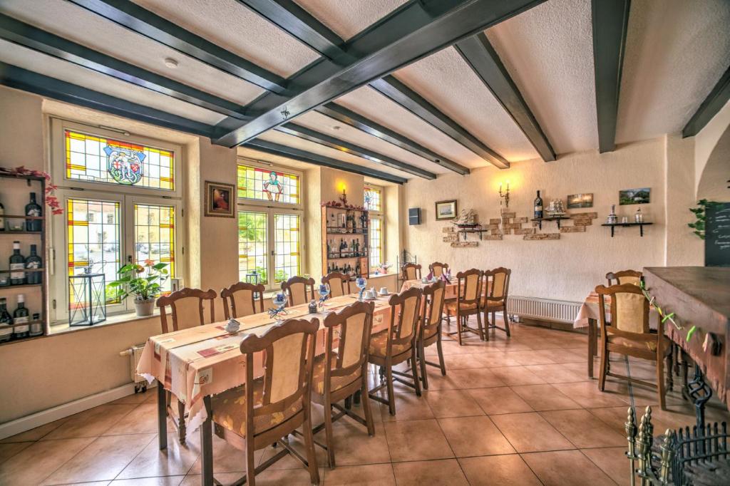 Restaurace v ubytování Hotel Maximilian