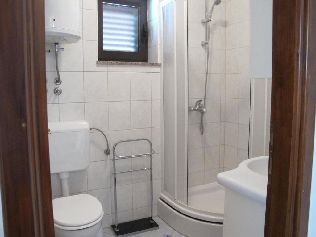 Koupelna v ubytování Apartmani Stille