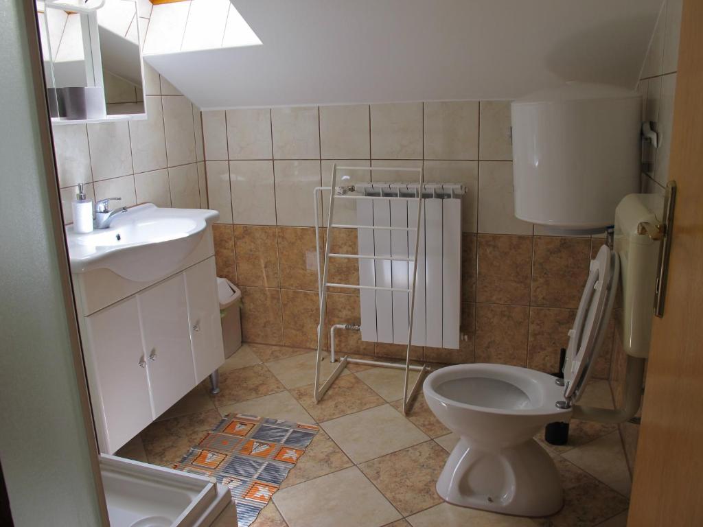 Koupelna v ubytování Apartmani Stille