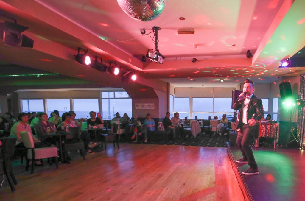 Tiffany's Hotel - Resim 22