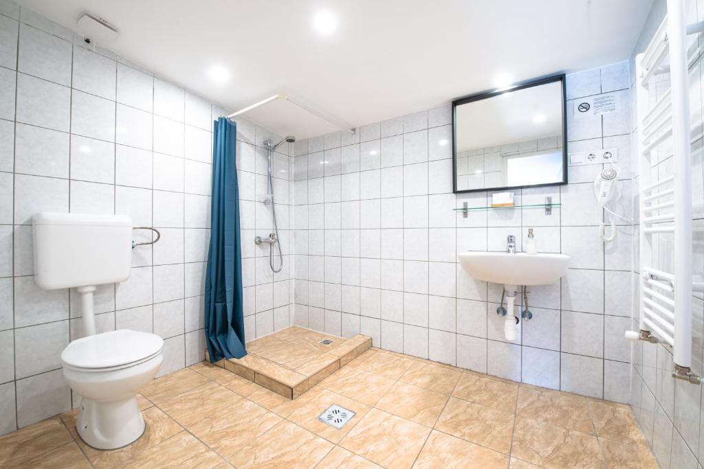 Koupelna v ubytování Chesscom Guesthouse