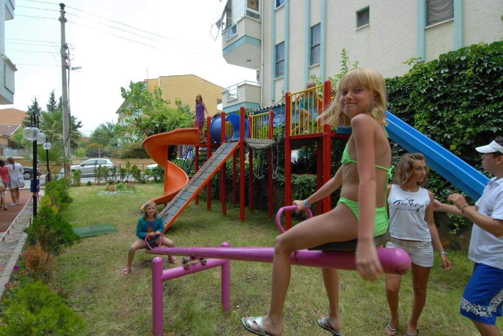 Herní místnost nebo prostor pro děti v ubytování Alanya Risus Park Hotel