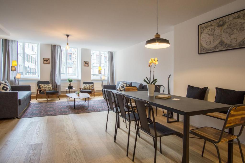 Posezení v ubytování KoBi Apartments Hirschenplatz
