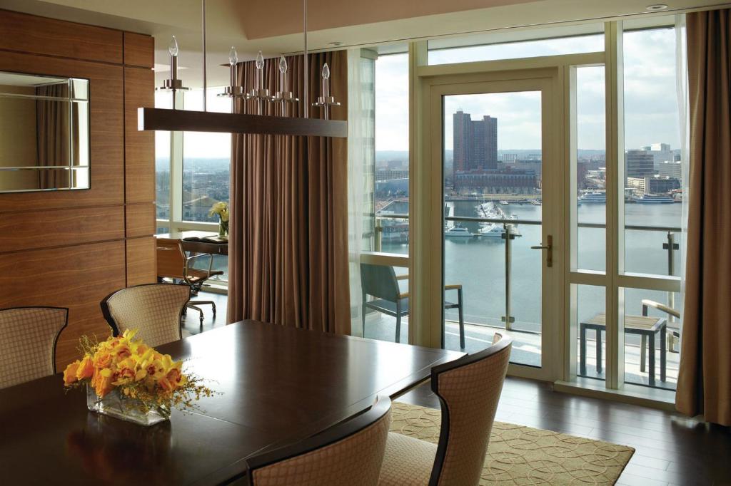 Four Seasons Baltimore - Admiral King Suite