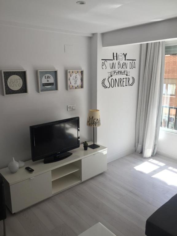 TV a/nebo společenská místnost v ubytování Casa Centro Benidorm