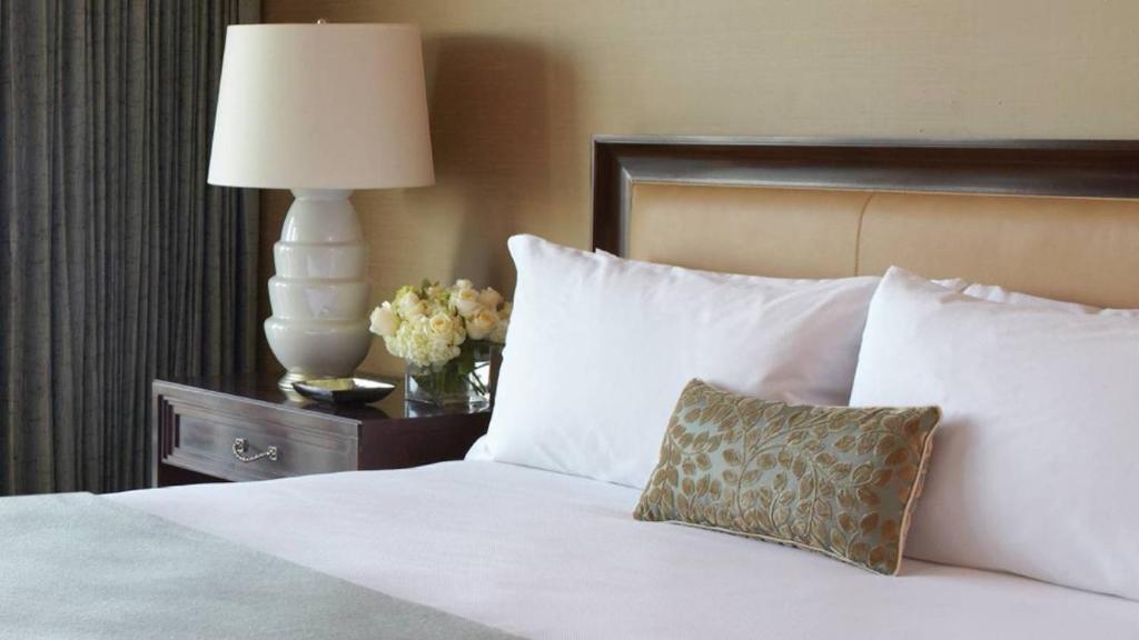 Four Seasons Baltimore photo