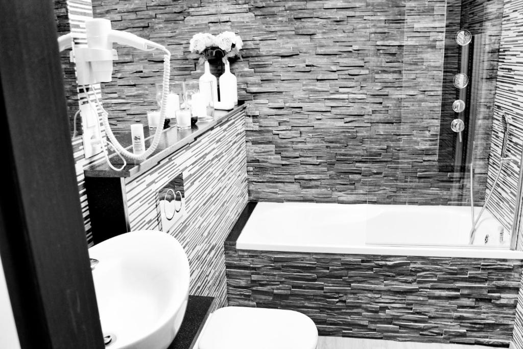 Koupelna v ubytování Apartmány Ztracená
