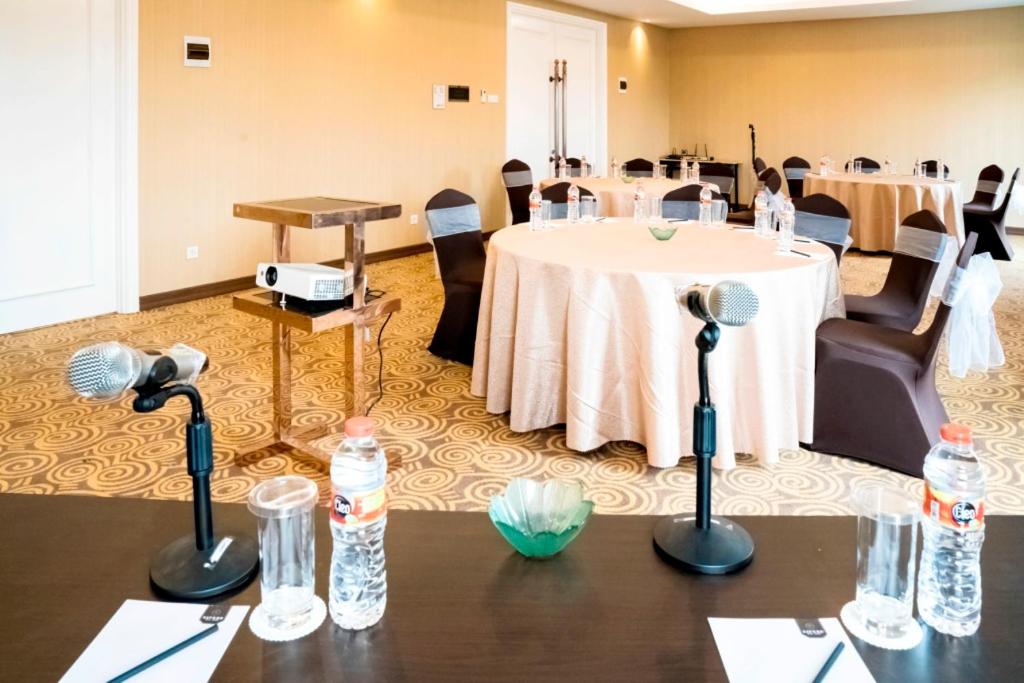 Konferenční prostory v ubytování Savero Hotel Depok