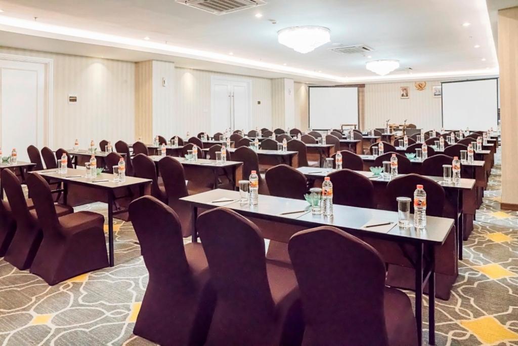 Konferenční prostory v ubytování Savero Hotel Depok