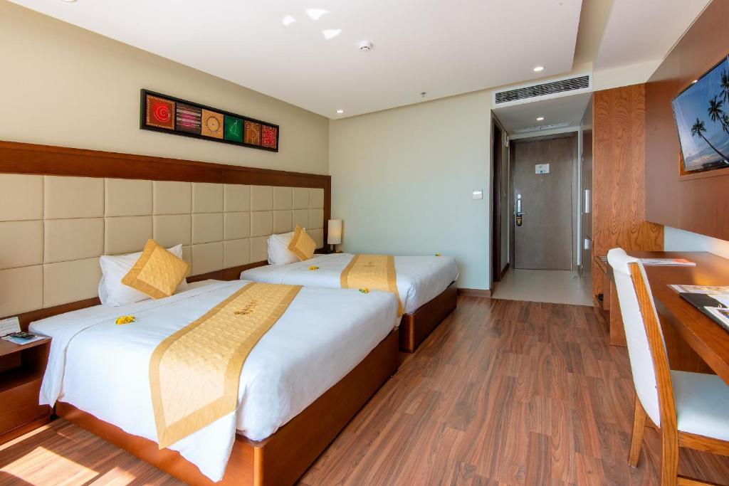 Phòng Deluxe 2 Giường Đơn có Ban công và Nhìn ra Biển