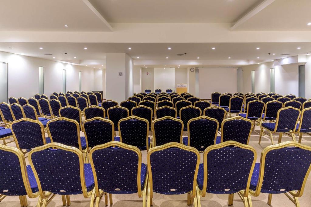 Best Western Plus Hotel Plaza - Resim 25