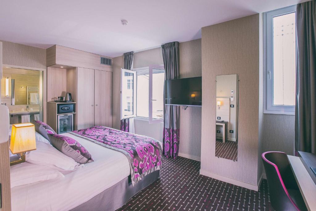 Postel nebo postele na pokoji v ubytování Best Western Plus Richelieu