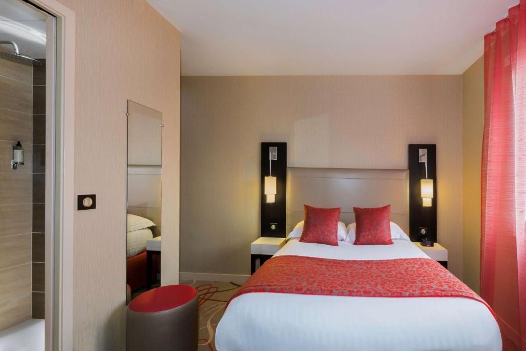 Postel nebo postele na pokoji v ubytování Best Western Plus Richelieu