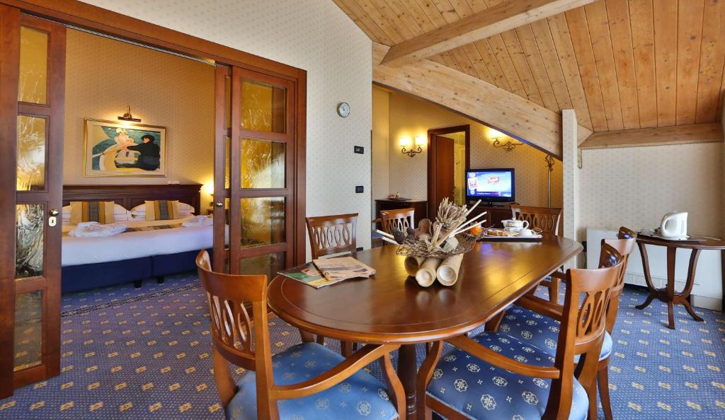Posedenie v ubytovaní Best Western Classic Hotel