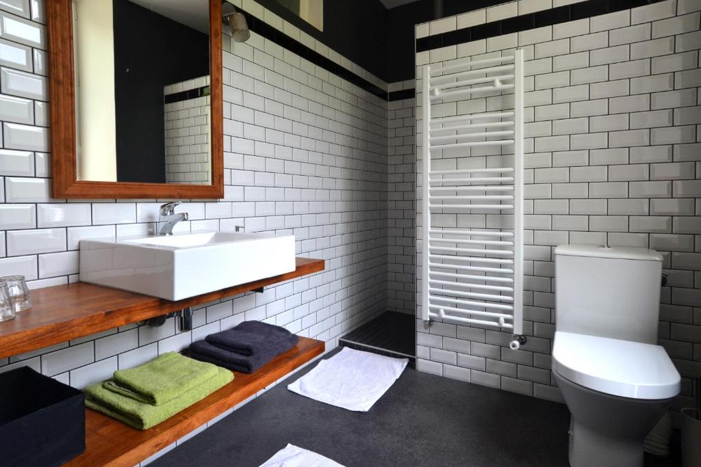 Le Manoir - Large Double Or Twin Room
