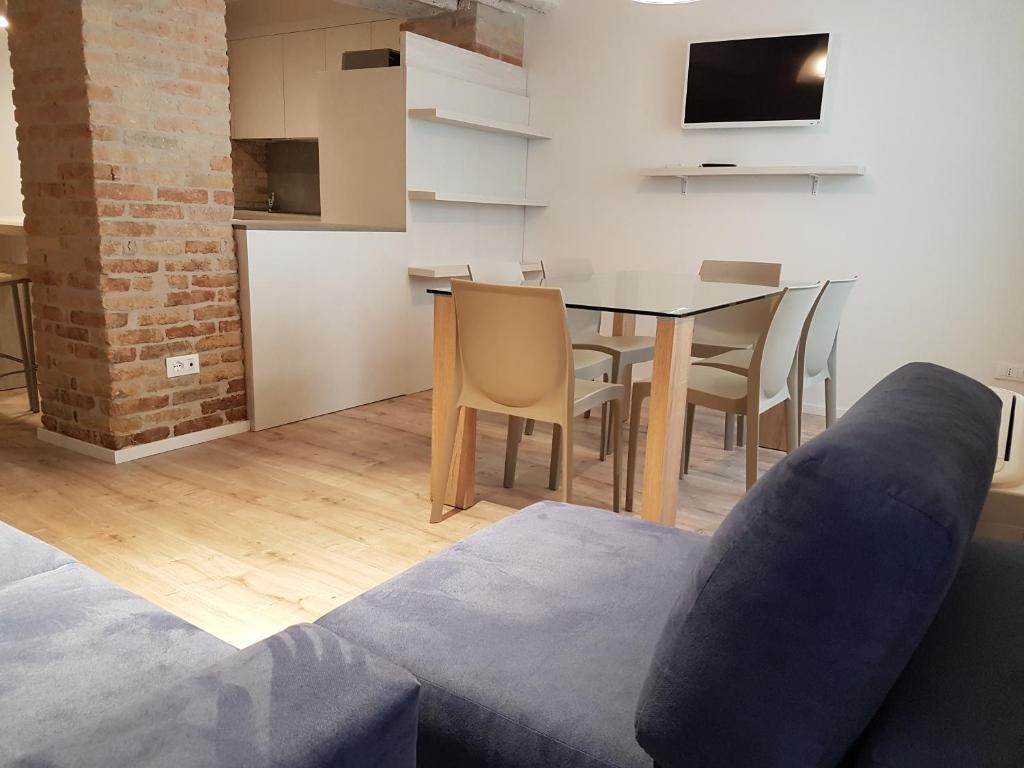 A kitchen or kitchenette at CORTE SCONTA Mini-Loft