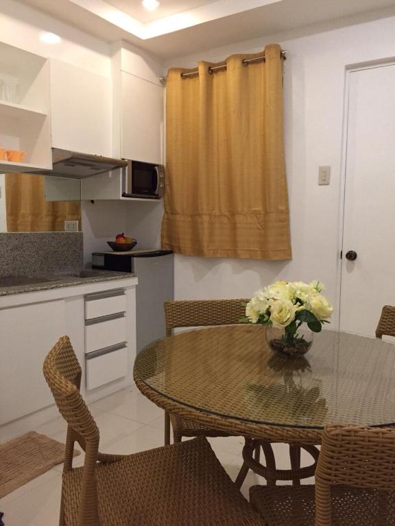 Kuchyň nebo kuchyňský kout v ubytování Alta Residences
