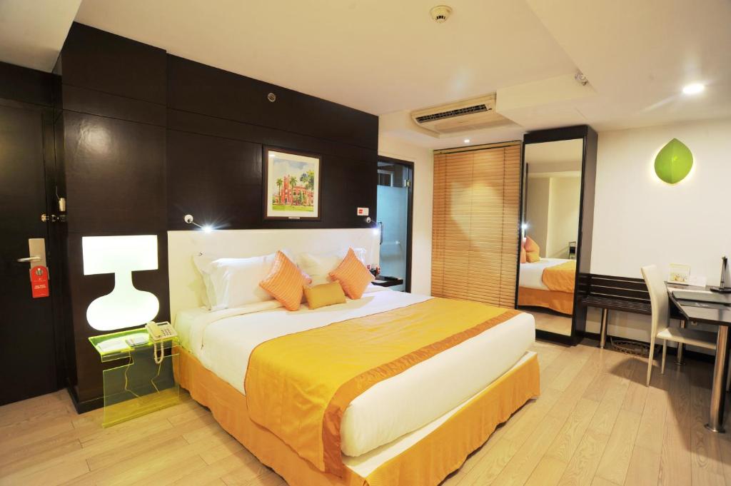 Platinum Residence photo