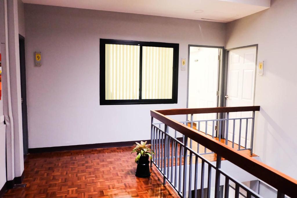 Lux Rooms Night Bazaar - Resim 20