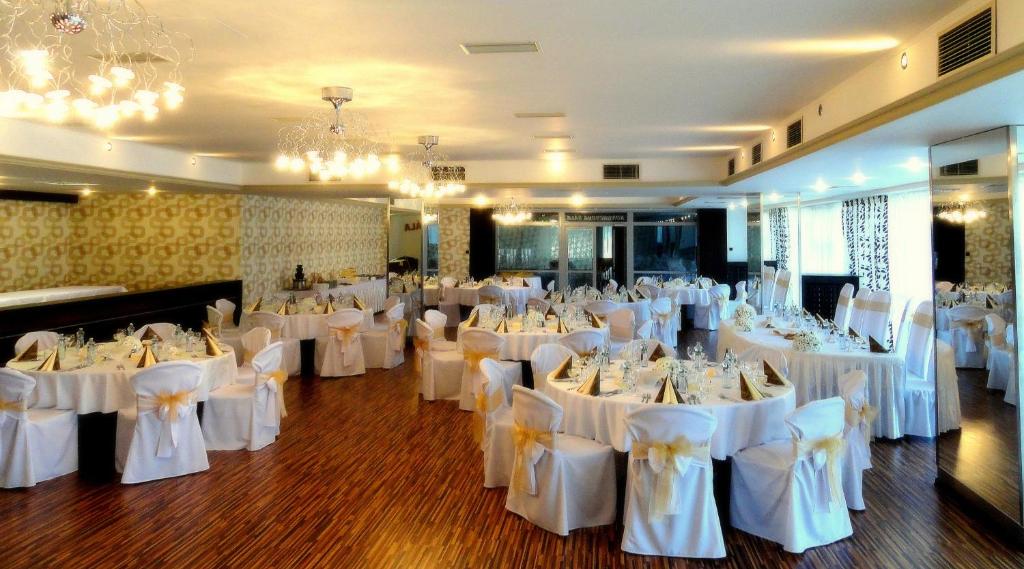 Restaurace v ubytování Hotel Druzba