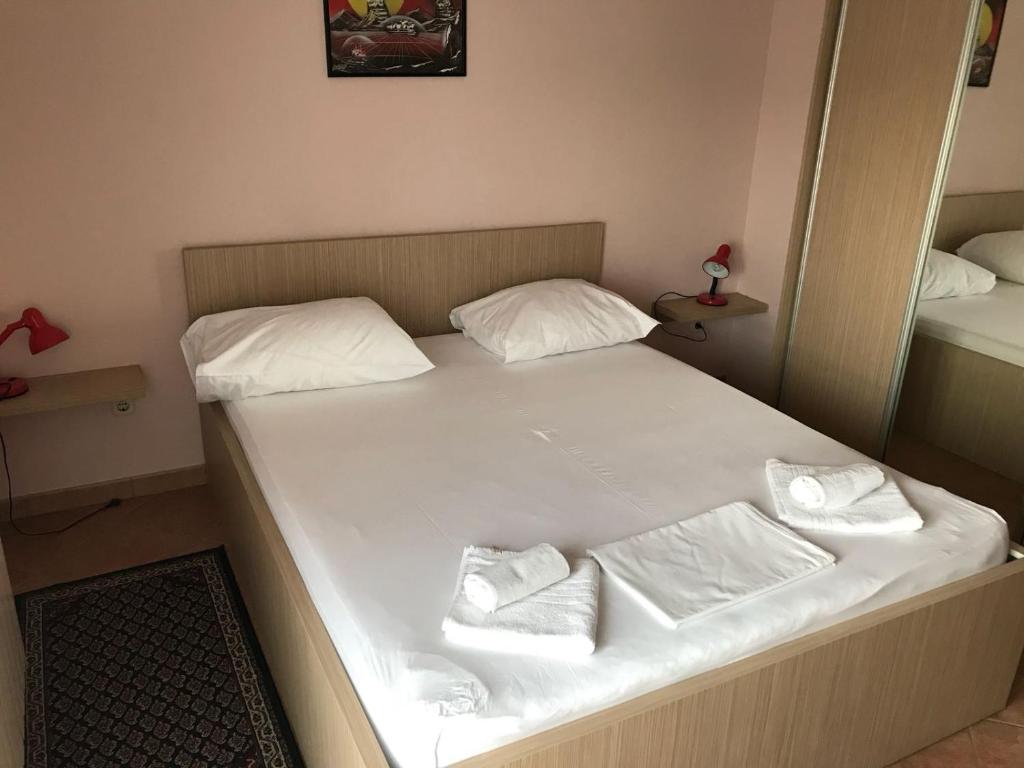 Postel nebo postele na pokoji v ubytování Guest House Ivo