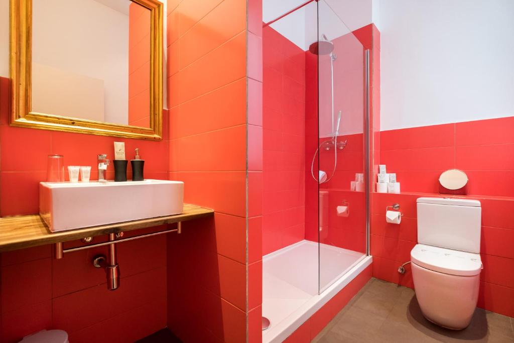 A bathroom at Violeta Boutique