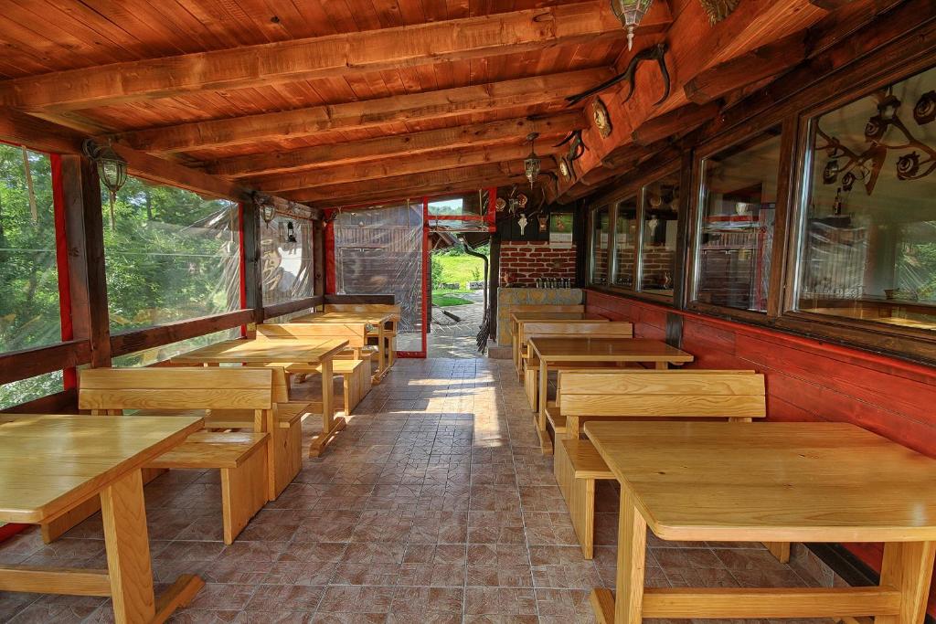 Restaurace v ubytování Guest House Spoljaric Sasa