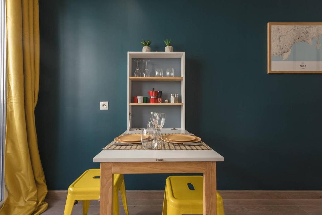 Nicelidays - Le Berlioz - city central - 7min from beaches - Resim 13