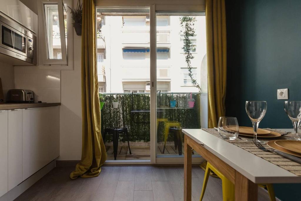 Nicelidays - Le Berlioz - city central - 7min from beaches - Resim 15