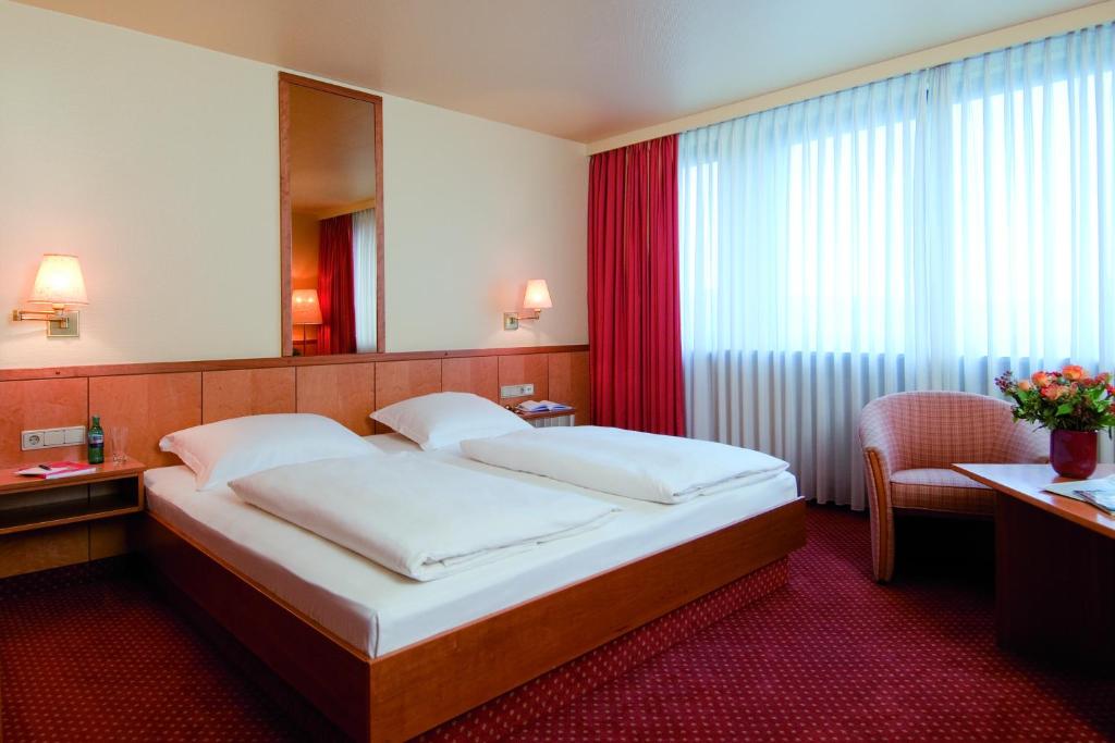 Best Western Hotel Hamburg International - Superior Comfort King Room - Non-Smoking