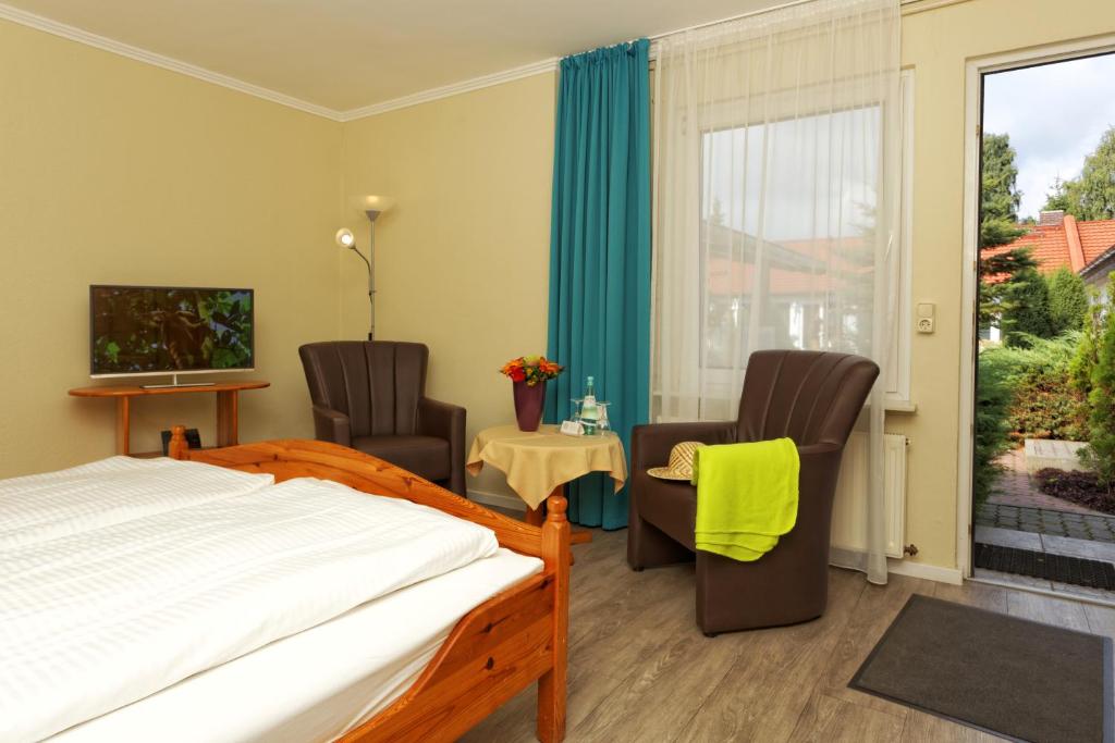 Hotel Pommerscher Hof - Budget Double Room
