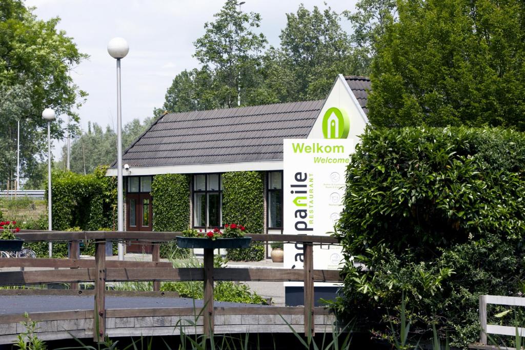 Certifikát, hodnocení, plakát nebo jiný dokument vystavený v ubytování Campanile Hotel & Restaurant Gouda