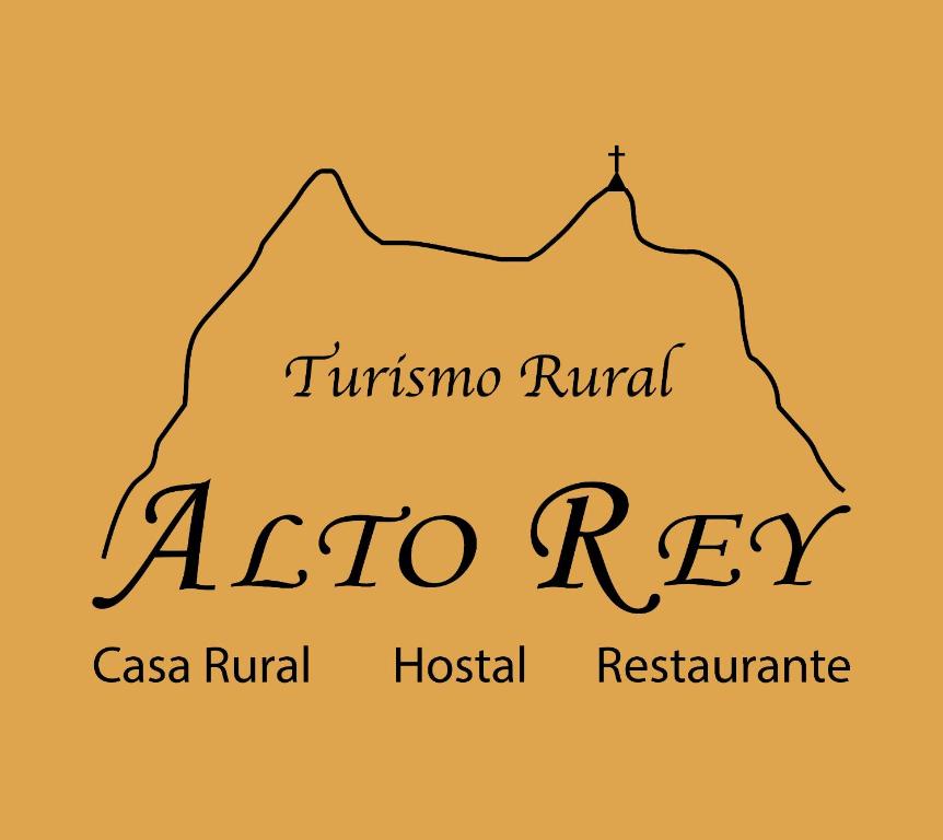 un logo pour un hôtel à alto rey avec une montagne dans l'établissement Hostal Restaurante Alto Rey, à Arroyo de las Fraguas