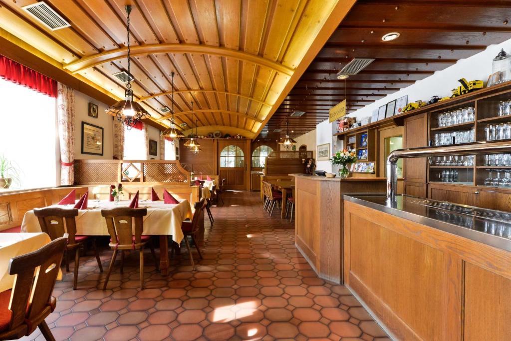 Restaurace v ubytování Hotel Sixt