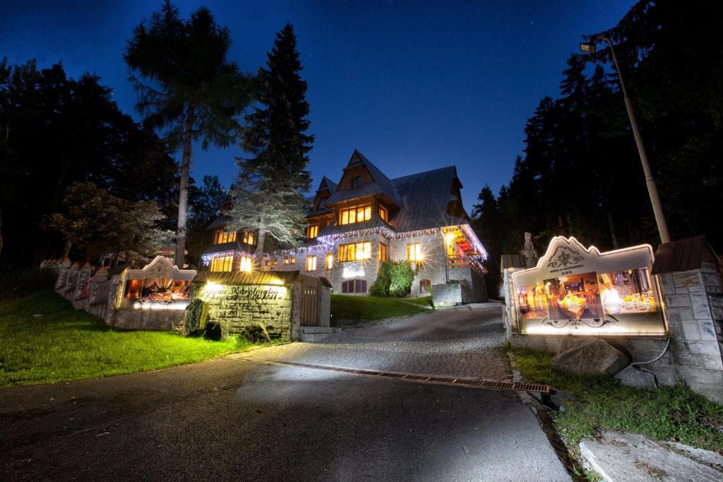 Hotel Dwór Karolówka - Resim 40