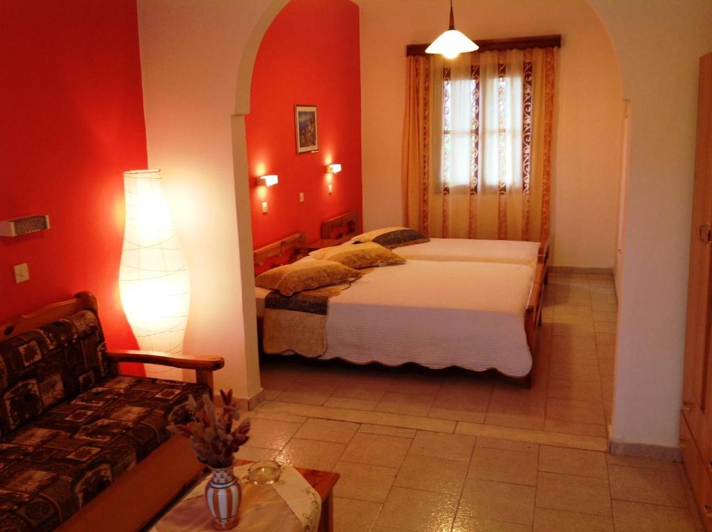 Pansion Zaharoula - 1