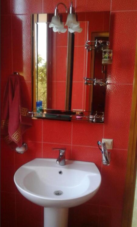 Koupelna v ubytování guest house ( guramishvili 19 )