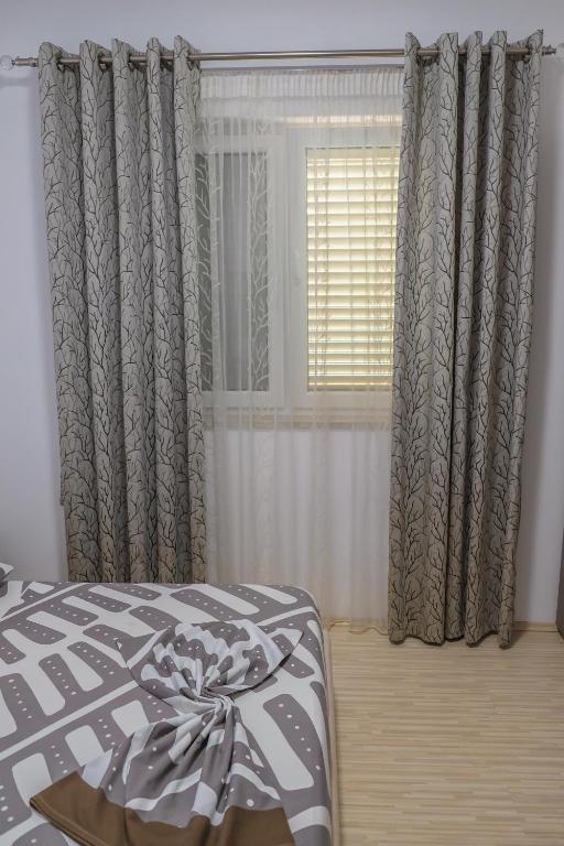 Ariadnes Apartments - Image 7