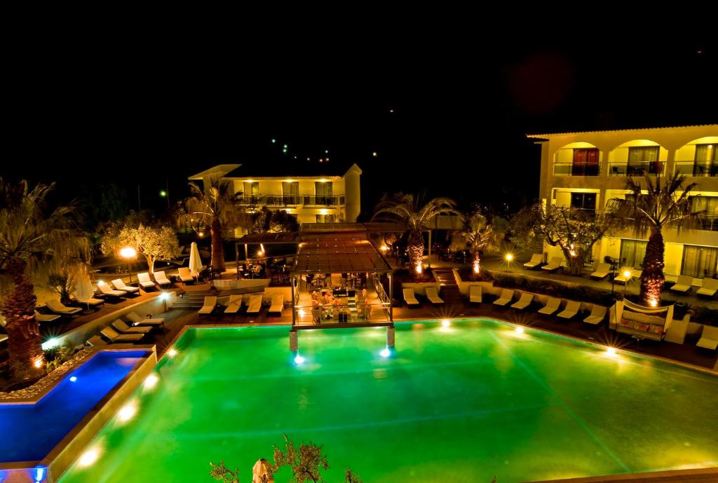 The swimming pool at or close to Flegra Palace
